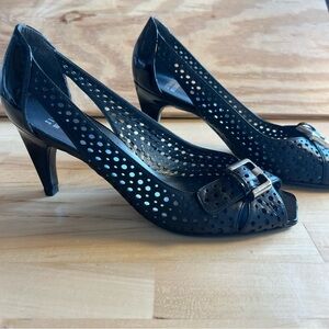 Women’s 7.5 Stuart Weitzman peep toe heels leather black buckle perforated NWOT